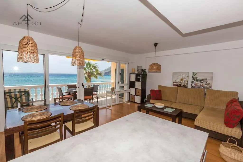 Castillo Beachfront Seaviews 拉海瑞德拉